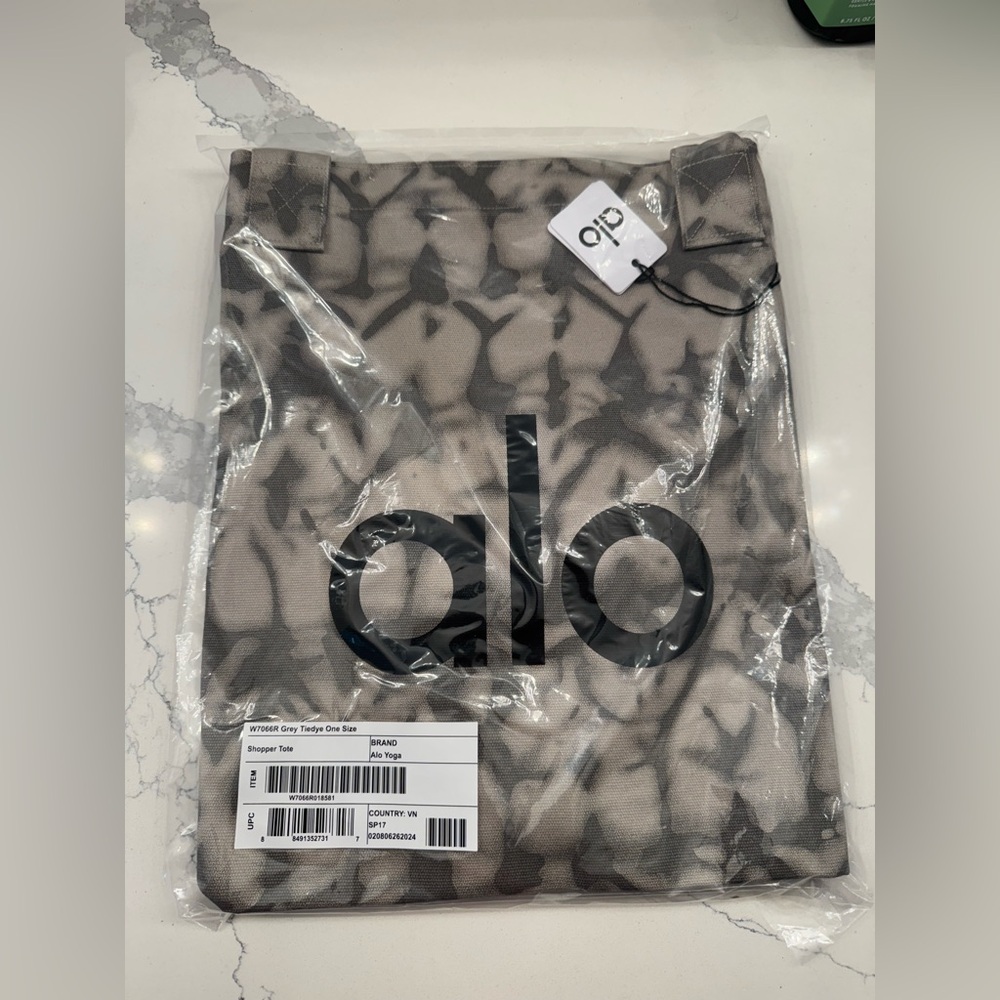 Alo Shopper Tote